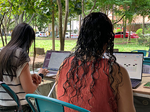 La Gracia al Parque es un café perfecto para trabajar al aire libre, rodeado de naturaleza